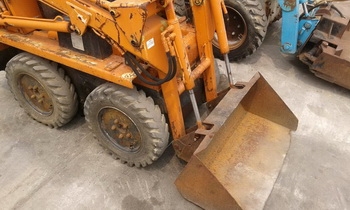 ขาย - รถตักล้อยาง bobcat ยี่ห้อ TOYOTA: 3SDK 4  เครื่องดีเซล 2 สูบ พร้อมใช้งาน