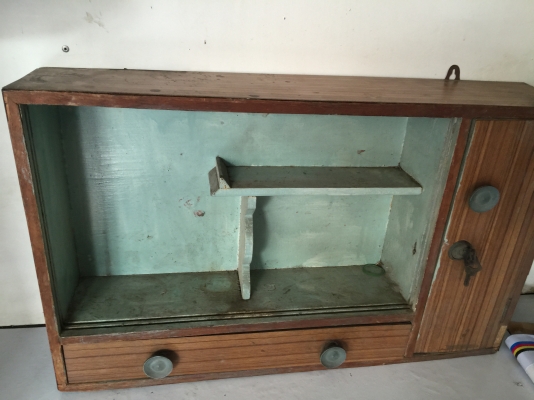 ตู้ยา/ตู้แปรงสีฟัน