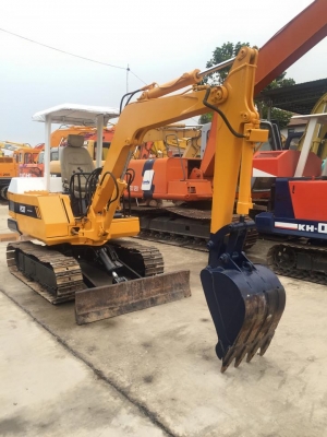 KOMATSU PC30-1 รถเก่านำเข้าจากญี่ปุ่นไม่เคยใช้งานในไทย  สภาพพร้อมลุยงาน เอกสารใบอินวอยแจ้งจำหน่าย  ชั่วโมง 3285 ซีเรียล 01265 ตัวเดิน : KOMATSU มอเตอร์งอ เบอร์40 เครื่องยนต์ : 3484-1B โคมัสสุ 3สูบ ปั้ม : เฟือง2ตอน ระบบครบ ใบแทรค ยาว30ซม ,43ข้อ ,ร่องกว้าง