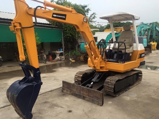 KOMATSU PC30-1 รถเก่านำเข้าจากญี่ปุ่นไม่เคยใช้งานในไทย  สภาพพร้อมลุยงาน เอกสารใบอินวอยแจ้งจำหน่าย  ชั่วโมง 3285 ซีเรียล 01265 ตัวเดิน : KOMATSU มอเตอร์งอ เบอร์40 เครื่องยนต์ : 3484-1B โคมัสสุ 3สูบ ปั้ม : เฟือง2ตอน ระบบครบ ใบแทรค ยาว30ซม ,43ข้อ ,ร่องกว้าง