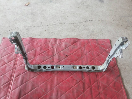 ชุดคานรองหมอน้ำ Plius ของแท้มือสอง ชุดคานรองหมอน้ำ Plius ของแท้มือสอง