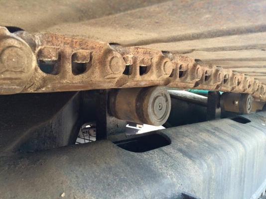 KOBELCO SK120-1L (มาร์ที)  รถเก่านำเข้าจากญี่ปุ่นไม่เคยใช้งานในไทย  สภาพพร้อมลุยงาน + เอกสารใบแจ้งจำหน่าย  ชั่วโมง : 6915 ซีเรียล : YB02218 ซีเรียล : สูง เครื่อง : 4BD1 มีเทอร์โบว์ ขนาด : 4 สูบ ปั้ม : K3V63 ตัวเดิน : HY-DASH ใบแทรคยาว : 70ซม-45ข้อ -ช่วงล่