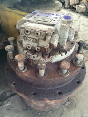 มอเตอร์ตัวเดิน komatsu PC60-6 เชคนอก ตัวเดิน โคมัสสุ60-6 นอกญี่ปุ่นไม่เคยใช้งานในไทย  ราคาลูกละ 60,000 บาท สินค้ารับประกัน