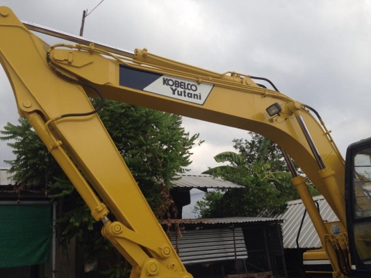 KOBELCO SK120 MARKlll มาร์คที รถนอกนำเข้าจากญี่ปุ่น เชคนอก  พร้อมอินวอยใบแจ้งจำหน่าย   ชั่วโมง : 2,912  คอลโทรล : น้ำมัน-สั้น  ใบแทรคยาว 70ซม. เครื่อง: 4BD1 อีซูซุ ปั้ม: K3V63 ตัวเดิน:ไฮดราส  ราคา 1,350,000 บาท  Price 41,053.50 USD