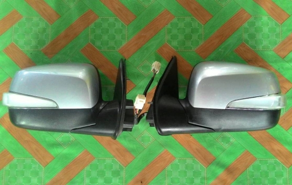 กระจกมองข้างไฟฟ้าดีแมค ไฟเลี้ยวยาว ของแท้มือสอง กระจกมองข้างไฟฟ้าดีแมค ไฟเลี้ยวยาว ของแท้มือสอง