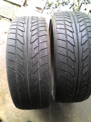 225/35R20 NITTO NT-555  มี 2 เส้น TEL.081-427-3941