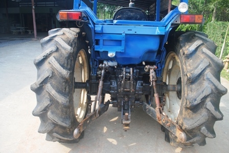 ขายรถไถ ISEKI  (4WD) ขนาด 45 แรง พร้อมใบมีดหน้า รถพร้อมใช้งาน