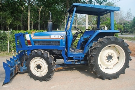ขายรถไถ ISEKI  (4WD) ขนาด 45 แรง พร้อมใบมีดหน้า รถพร้อมใช้งาน