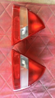 ไฟท้ายมิตซู ท้ายเบ้น ของแท้มือสอง