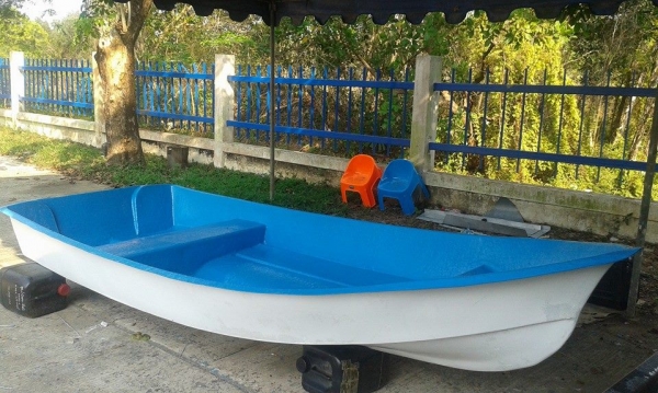 ขายครับ เรือ 13 f