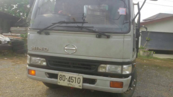 6 ล้อติดเครน(เฮียบ) 3 ตัน HINO FC4J 140 แรง ปี 2540 สภาพดี พร้อมใช้งาน