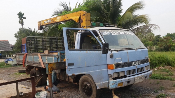 **ขายแล้วครับขอบคุณ Truck2hand ขาย ISUZU NPR-110 6ล้อบรรทุก ISUZU NPR 59L 115ประกอบ วางเครื่อง 4BE1-110แรงฝาดำ (ลงเล่ม) เกียร์สั้น เครื่องดี แรงดี เกียร์สั้นเข้าง่าย ไม่หลุด ช่วงล่างเดิม 5น็อต หน้า-หลัง คัสซีดี ไม่ผุ  กระ