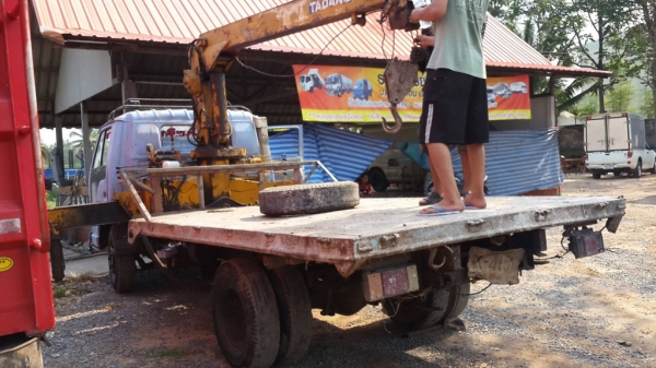 **ขายแล้วครับขอบคุณ Truck2hand ขาย ISUZU NPR-110 6ล้อบรรทุก ISUZU NPR 59L 115ประกอบ วางเครื่อง 4BE1-110แรงฝาดำ (ลงเล่ม) เกียร์สั้น เครื่องดี แรงดี เกียร์สั้นเข้าง่าย ไม่หลุด ช่วงล่างเดิม 5น็อต หน้า-หลัง คัสซีดี ไม่ผุ  กระ