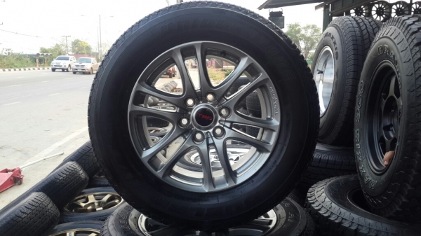 ล้อแม็ก TRD ขอบ18 พร้อมยางบริสโตน ปี14