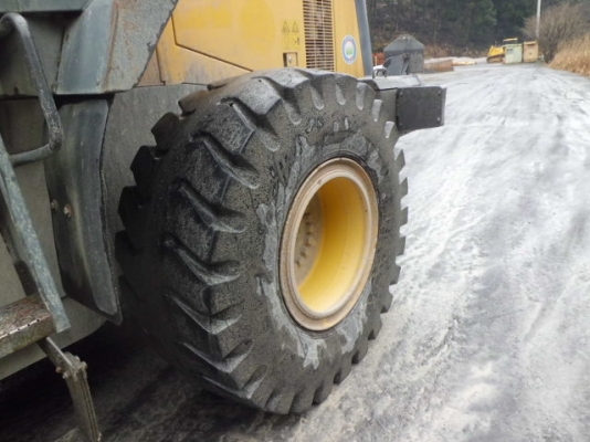 รถตักล้อยาง WA380-5 #***** 10948HR 2002YR Tel : สามภพ ครับ รถตักล้อยาง WA380-5 #***** 10948HR 2002YR Tel : สามภพ ครับ