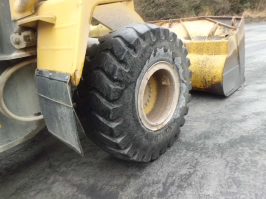 รถตักล้อยาง WA380-5 #***** 10948HR 2002YR Tel : สามภพ ครับ รถตักล้อยาง WA380-5 #***** 10948HR 2002YR Tel : สามภพ ครับ