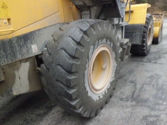 รถตักล้อยาง WA380-5 #***** 10948HR 2002YR Tel : สามภพ ครับ รถตักล้อยาง WA380-5 #***** 10948HR 2002YR Tel : สามภพ ครับ