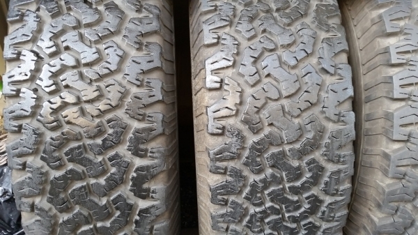 ขายยาง BF All Terrain 265/75R16 สภาพสวยครับ ขายยาง BF All Terrain 265/75R16 สภาพสวยครับ