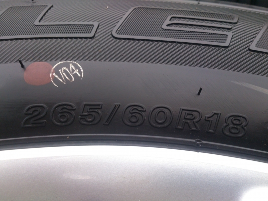 ขายแม็กพร้อมยางป้ายแดง ฟอร์ดเรนเจอร์ 6 รูขอบ18 ยางบริดสโตน265/60R18 ยางสัปดาห์ที่51ปี14 ตุ่มยางสีอยู่ครบใหม่มาก 1 ชุด ขายแม็กพร้อมยางป้ายแดง ฟอร์ดเรนเจอร์ 6 รูขอบ18 ยางบริดสโตน265/60R18 ยางสัปดาห์ที่51ปี14 ตุ่มยางสีอยู่ครบใหม่มาก 1 ชุด