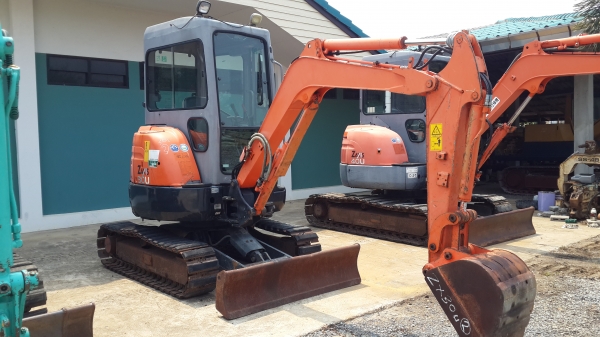 ZX30U รถเก่านอกสวยจัด รุ่นใหม่ทำงานมาแค่ 3000 กว่าชั่วโมง