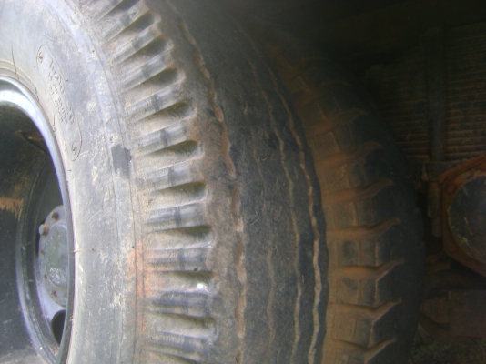 เครื่อง 175 แรง สภาพดี   ขายรถเกี่ยวไปแล้ว ราคาถูกๆ  ราคา  365,000  บาท