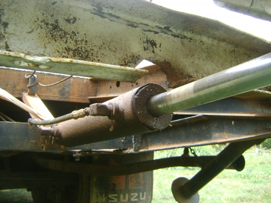 เครื่อง 175 แรง สภาพดี   ขายรถเกี่ยวไปแล้ว ราคาถูกๆ  ราคา  365,000  บาท