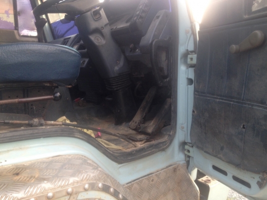 รถอีซูซุ 10 ล้อดั้ม FVZ  195 แรงม้า. ปี 39  ( มีขาย 3 คัน. )   สนใจติดต่อ 081 - 6079515