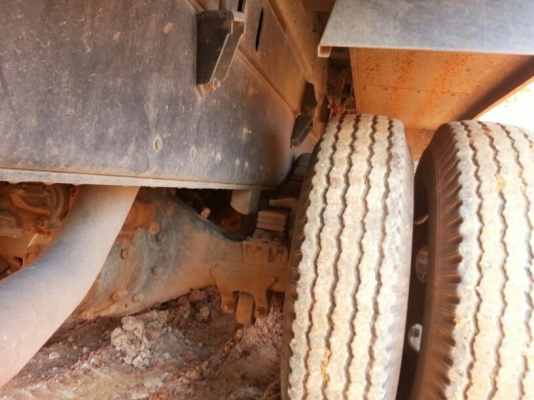 รถอีซูซุ  10  ล้อดั้ม FXZ  270 แรงม้า. ปี 50   สนใจติดต่อ 081 - 6079515