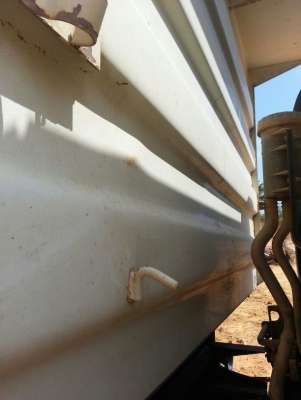 รถอีซูซุ  10  ล้อดั้ม FXZ  270 แรงม้า. ปี 50   สนใจติดต่อ 081 - 6079515