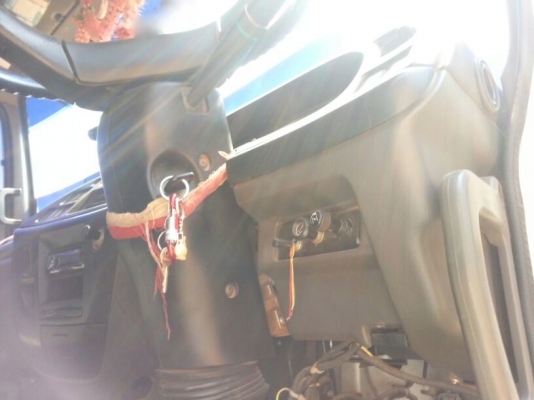 รถอีซูซุ  10  ล้อดั้ม FXZ  270 แรงม้า. ปี 50   สนใจติดต่อ 081 - 6079515