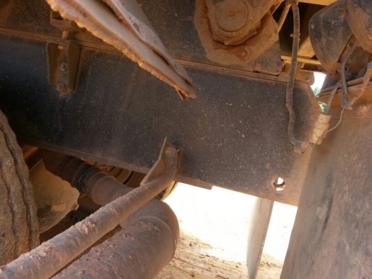 รถอีซูซุ  10  ล้อดั้ม FXZ  270 แรงม้า. ปี 50   สนใจติดต่อ 081 - 6079515