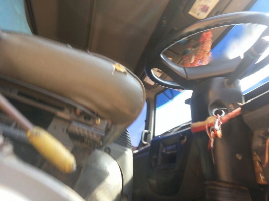 รถอีซูซุ  10  ล้อดั้ม FXZ  270 แรงม้า. ปี 50   สนใจติดต่อ 081 - 6079515