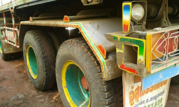 รถฮีโน่ 10 ล้อดั้ม FM2K  260  แรงม้า. ปี 42  ( ขายแม่ , ลูก.  )  สนใจติดต่อ 081 - 6079515