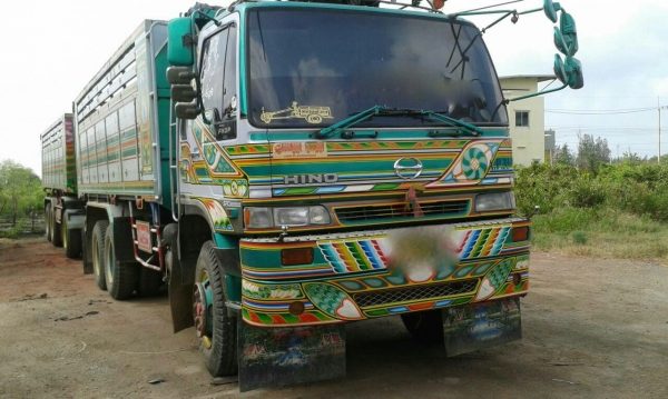 รถฮีโน่ 10 ล้อดั้ม FM2K  260  แรงม้า. ปี 42  ( ขายแม่ , ลูก.  )  สนใจติดต่อ 081 - 6079515