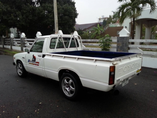ขายรถกระบะเบนซิน4ขอ โตโยต้า เครื่อง 12 R เดิมๆๆ อนุรักษ์นิยม สวยๆๆสด 85,000 บาท
