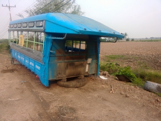 หลังคาอีซุซุ KS พร้อมกะบะ ( เดิมใส่รถอีซุซุ KS ) สภาพสวย พร้อมใช้ (.ราคาต่อรองได้คะ )