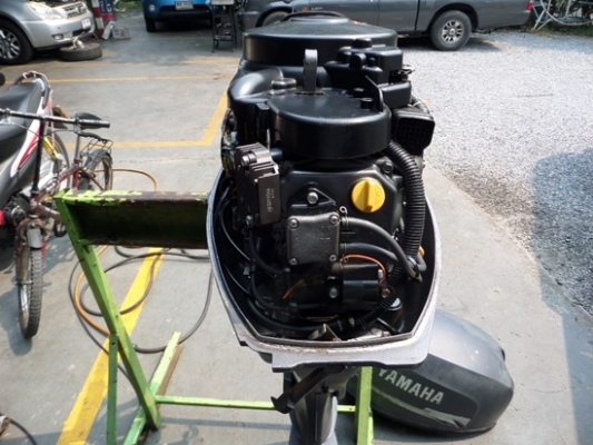 เครื่องเรือYAMAHA 25 แรง 4 จังหวะ สภาพพร้อมใช้