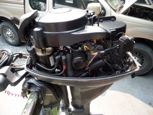 เครื่องเรือYAMAHA 25 แรง 4 จังหวะ สภาพพร้อมใช้