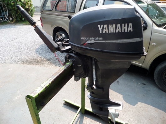 เครื่องเรือYAMAHA 25 แรง 4 จังหวะ สภาพพร้อมใช้