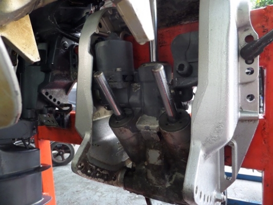 เครื่องเรือ HONDA 90 แรง 4 จังหวะ สภาพสวย นำเข้าจากญี่ปุ่น