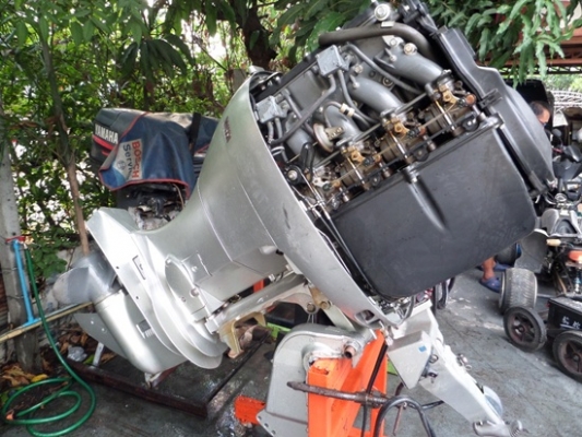 เครื่องเรือ HONDA 90 แรง 4 จังหวะ สภาพสวย นำเข้าจากญี่ปุ่น