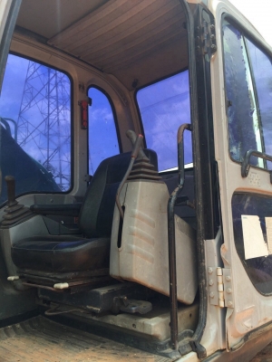 ขายแบคโฮ KOBELCO SK200 YN 10-387XX ทำงาน 12,200 ชั่วโมง ขายตามสภาพ สนใจโทร 081-970-1072