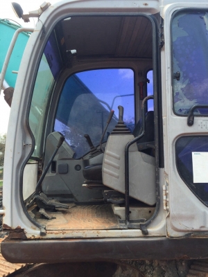 ขายแบคโฮ KOBELCO SK200 YN 10-387XX ทำงาน 12,200 ชั่วโมง ขายตามสภาพ สนใจโทร 081-970-1072