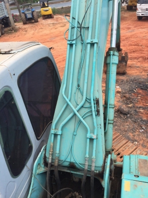 ขายแบคโฮ KOBELCO SK200 YN 10-387XX ทำงาน 12,200 ชั่วโมง ขายตามสภาพ สนใจโทร 081-970-1072