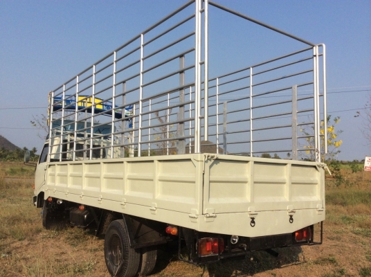 HINO 6ล้อ KM779 ยาว 5.4 ม. เครื่อง 117 แรง เครื่องดี ครัทซีสวย หัวเดิม ขาย 400,000 บาท