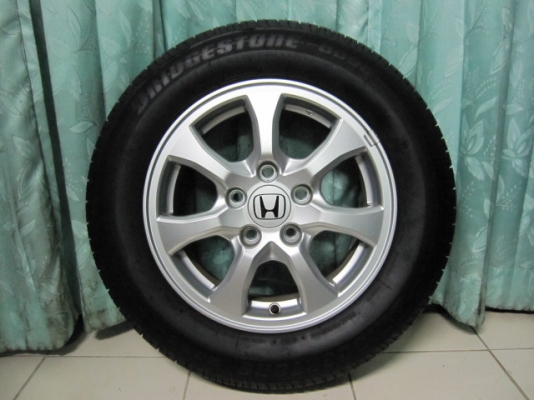 ขายล้อแม็ก HONDA CIVIC พร้อมยางขอบ 15 สภาพน้องๆป้ายแดง