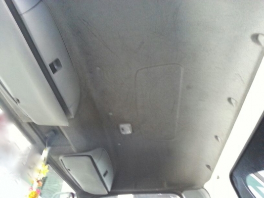 รถอีซูซุ 6 ล้อ ( ไม่ดั้ม )  FRR  190  แรงม้า. ปี 55   สนใจติดต่อ 081 - 6079515