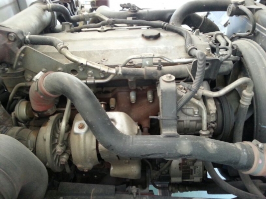 รถอีซูซุ 6 ล้อ ( ไม่ดั้ม )  FRR  190  แรงม้า. ปี 55   สนใจติดต่อ 081 - 6079515