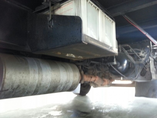 รถอีซูซุ 6 ล้อ ( ไม่ดั้ม )  FRR  190  แรงม้า. ปี 55   สนใจติดต่อ 081 - 6079515