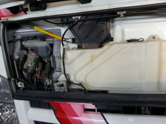 รถอีซูซุ 6 ล้อ ( ไม่ดั้ม )  FRR  190  แรงม้า. ปี 55   สนใจติดต่อ 081 - 6079515